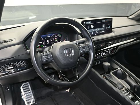 Used 2023 Honda Accord Sport image 16
