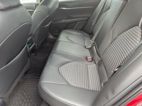 Certified 2022 Toyota Camry SE image 10