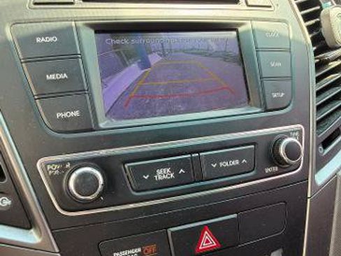 Used 2018 Hyundai Santa Fe Sport FWD image 13