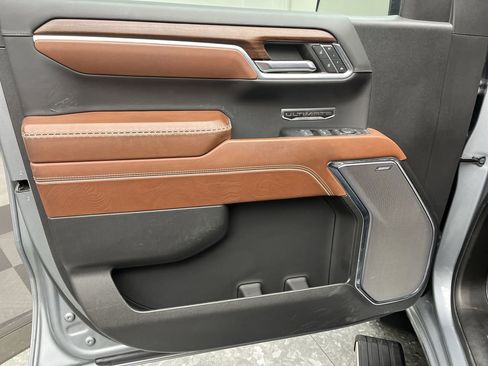 Certified 2024 GMC Sierra 1500 Denali Ultimate image 9