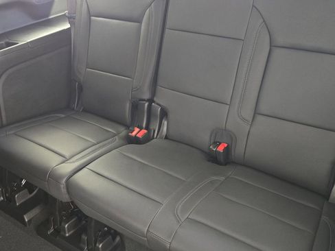New 2026 Chevrolet Suburban LT w/ Comfort Package image 34