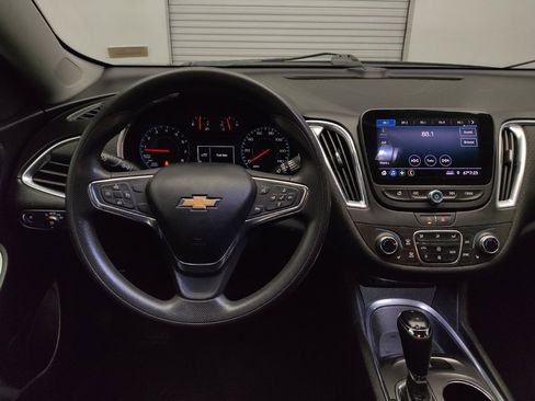 Used 2020 Chevrolet Malibu LT FWD image 22