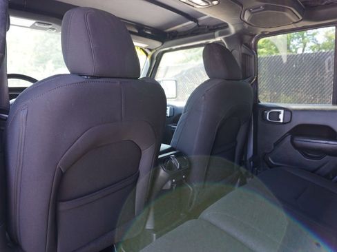 Used 2023 Jeep Wrangler Unlimited w/ Cold Weather Group AWD/4WD image 37