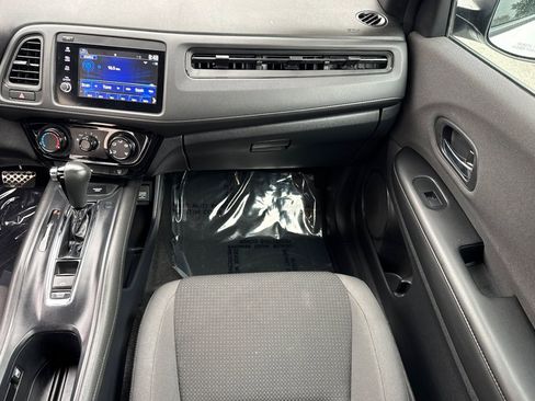 Used 2022 Honda HR-V Sport image 28