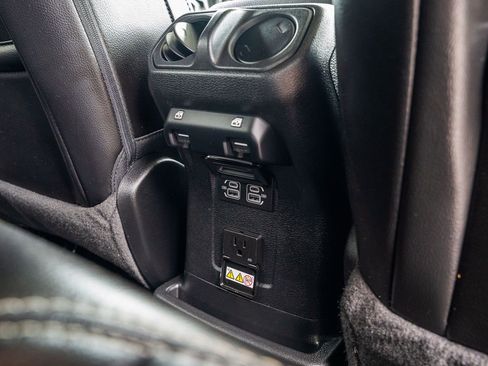 Used 2023 Jeep Wrangler Unlimited Sahara w/ Cold Weather Group AWD/4WD image 16