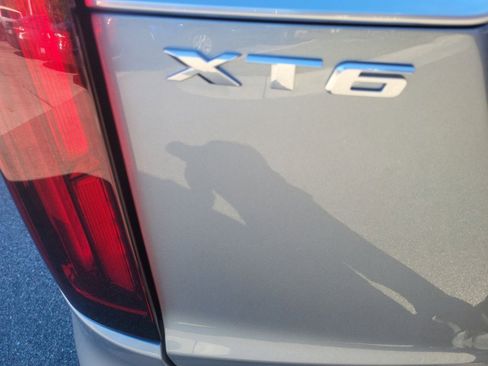 New 2025 Cadillac XT6 Luxury image 14