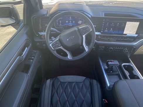 Used 2025 Chevrolet Silverado 1500 RST image 13