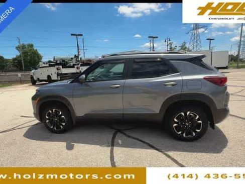 Used 2022 Chevrolet TrailBlazer LT w/ Convenience Package AWD/4WD image 5