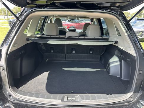Used 2021 Subaru Forester Premium image 11