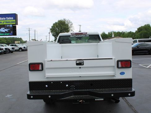 Used 2025 Chevrolet Silverado 2500 W/T w/ WT/CX Safety Package AWD/4WD image 16