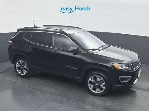 Used 2021 Jeep Compass Limited image 19