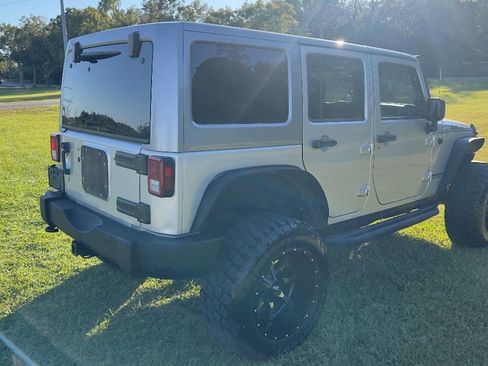 Used 2011 Jeep Wrangler Unlimited Sport image 6