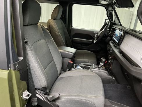 Used 2024 Jeep Wrangler Sport image 25