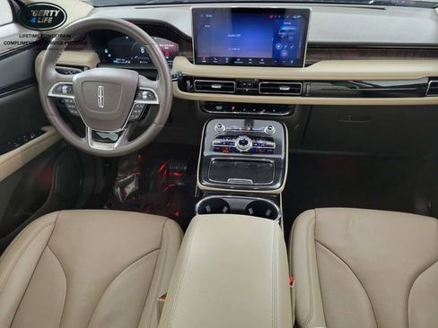 Used 2022 Lincoln Nautilus Reserve AWD/4WD image 33