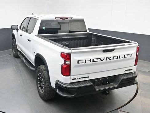 Used 2025 Chevrolet Silverado 1500 ZR2 w/ Technology Package AWD/4WD image 23