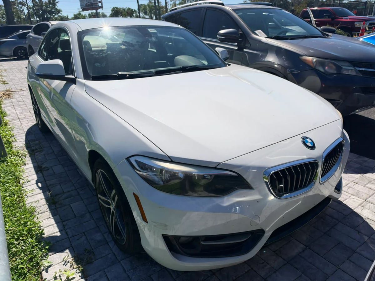 Used 2017 BMW 230i Coupe RWD image 2