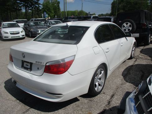 Used 2004 BMW 530i Sedan RWD image 4
