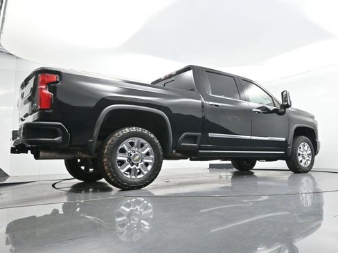 Used 2024 Chevrolet Silverado 2500 High Country w/ High Country Premium Package AWD/4WD image 51