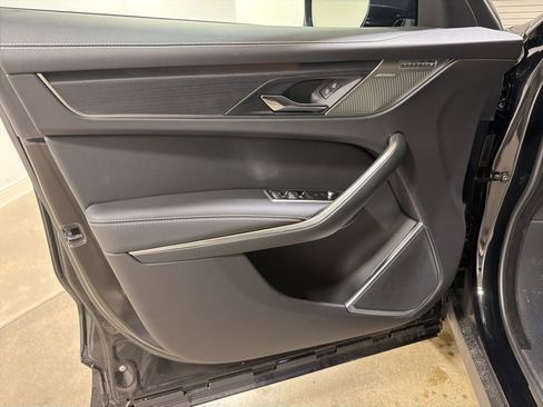 New 2026 Jaguar F-PACE R-Dynamic S image 9