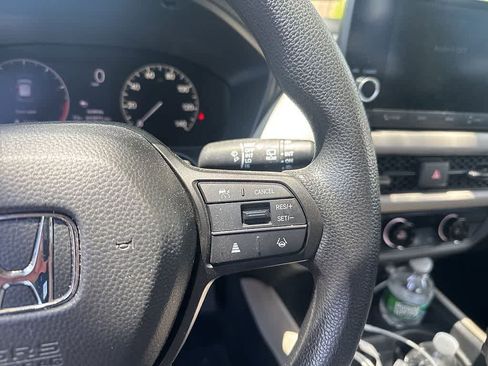 Used 2023 Honda HR-V LX image 13