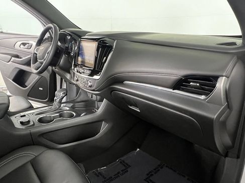 Certified 2023 Chevrolet Traverse LT w/ LT Premium Package AWD/4WD image 33