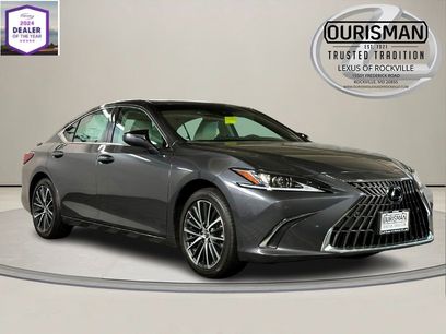 New 2025 Lexus ES 300h w/ Premium Package