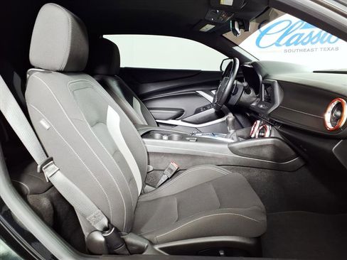 Used 2021 Chevrolet Camaro LT image 12