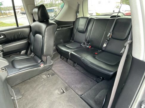 Used 2020 Nissan Armada SL w/ Premium Package image 10