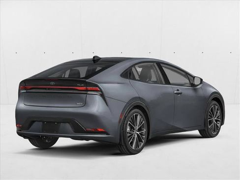 New 2027 Toyota Prius XLE FWD image 2