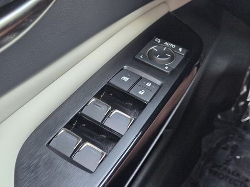 Used 2025 Lexus ES 350 w/ Premium Package FWD image 13