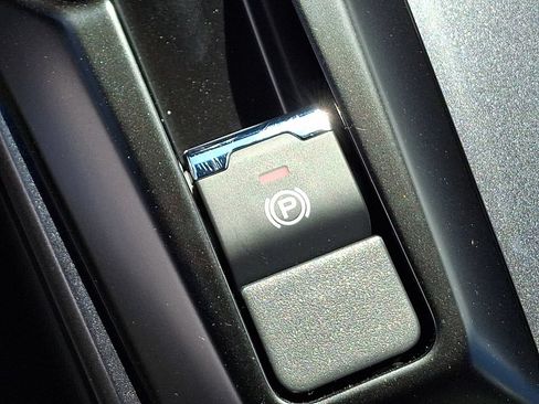 Used 2026 Subaru Forester Premium AWD/4WD image 25