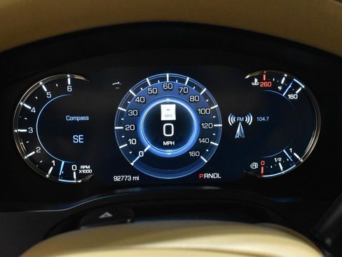 Used 2019 Cadillac Escalade Platinum image 23