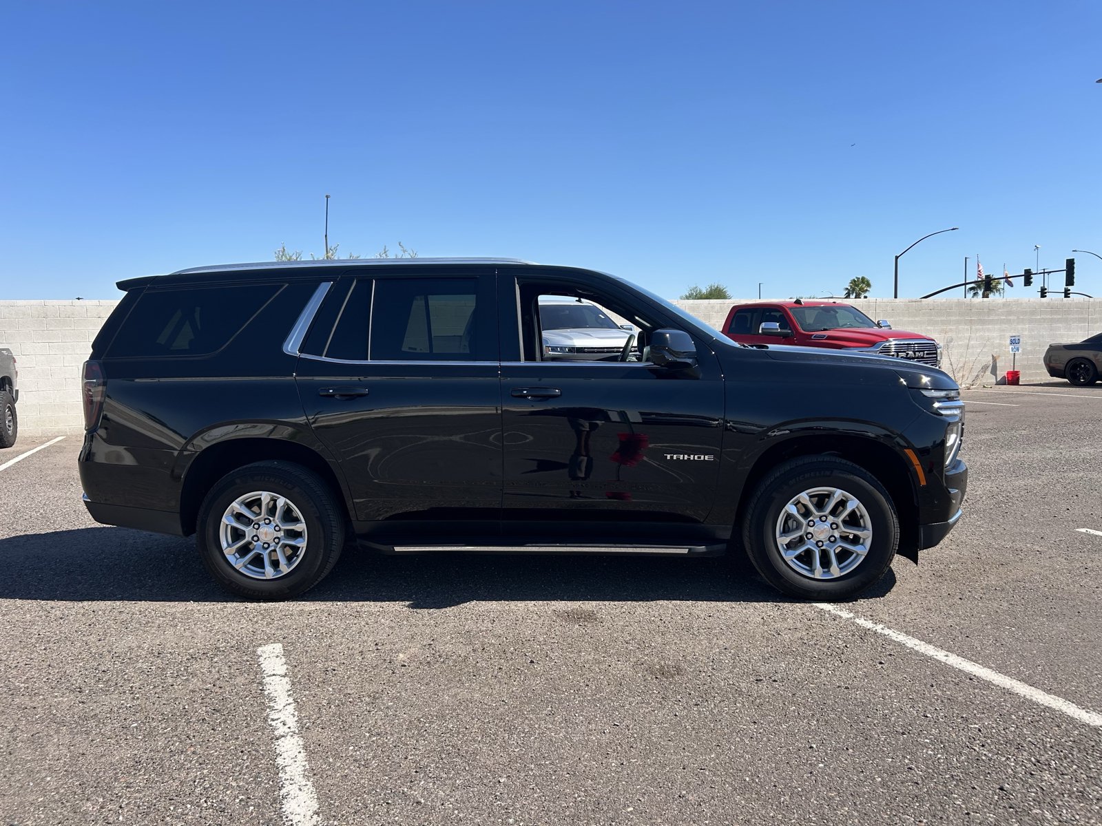 Used 2025 Chevrolet Tahoe LT AWD/4WD image 6