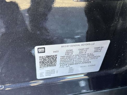 Used 2023 Cadillac XT4 Luxury w/ Cold Weather Package image 29