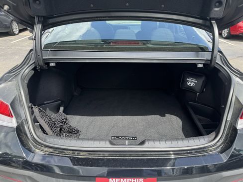 Used 2025 Hyundai Elantra Sport FWD image 13