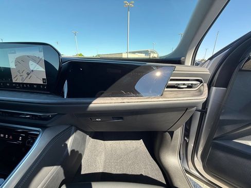 Used 2025 Audi Q5 Premium Plus AWD/4WD image 31