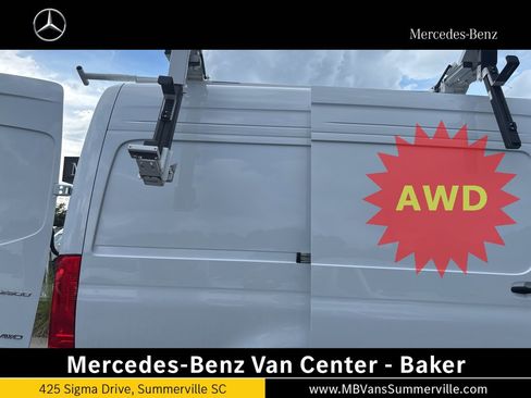 Used 2024 Mercedes-Benz Sprinter 2500 image 22