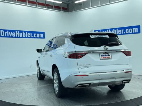 Used 2023 Buick Enclave Essence w/ Experience Buick Package AWD/4WD image 9