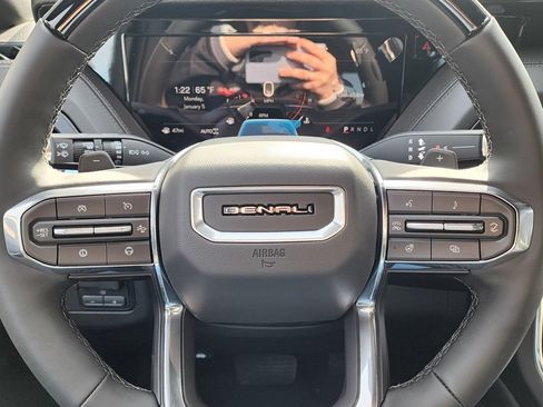 New 2026 GMC Yukon Denali w/ Denali Reserve Package image 21