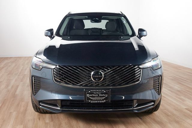Used 2025 Volvo XC90 B6 Plus w/ Protection Package Premier AWD/4WD image 2