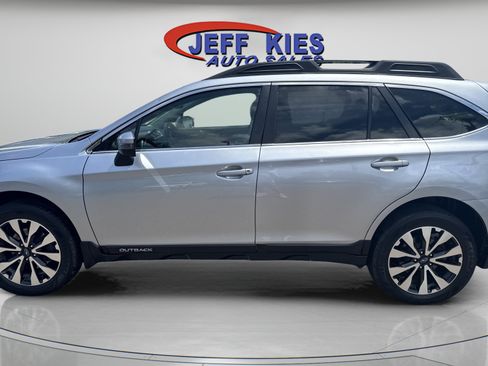 Used 2017 Subaru Outback 2.5i Limited AWD/4WD image 8