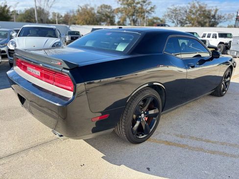 Used 2010 Dodge Challenger SRT8 w/ SRT Option Group II image 5