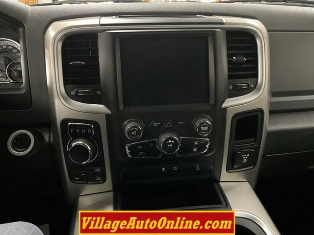Used 2019 RAM 1500 Classic SLT w/ Luxury Group AWD/4WD image 20