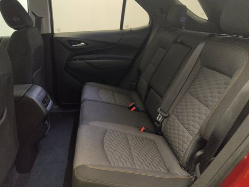 Used 2020 Chevrolet Equinox LT FWD image 18