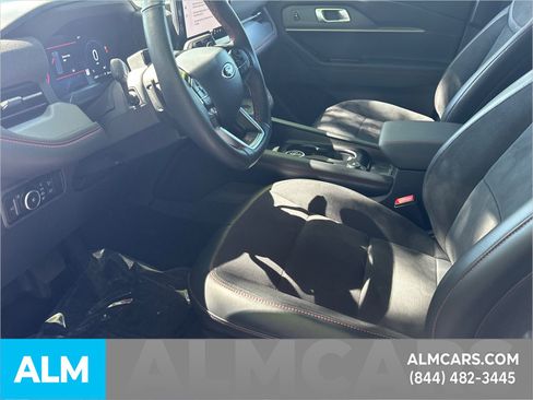 Certified 2025 Ford Explorer ST image 10