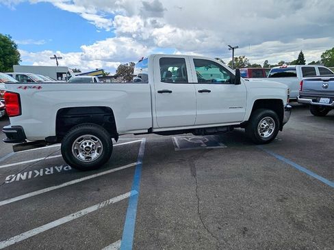 Used 2017 Chevrolet Silverado 2500 W/T AWD/4WD image 9