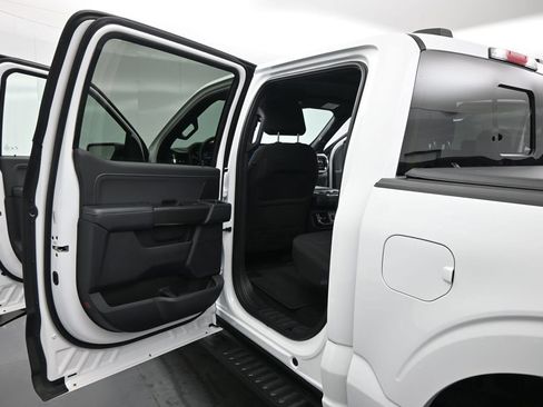 Used 2022 Ford F150 XLT w/ Equipment Group 302A High AWD/4WD image 18
