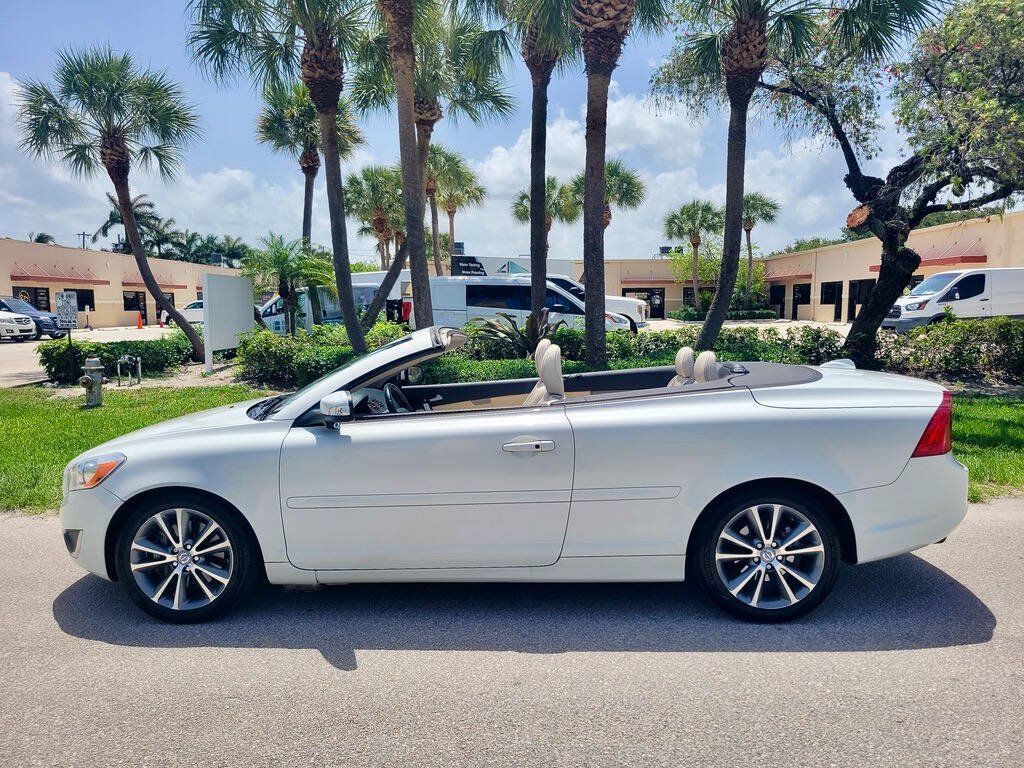Used 2013 Volvo C70 T5 FWD image 11