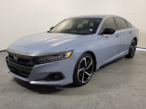 Used 2022 Honda Accord Sport image 3