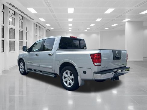 Used 2011 Nissan Titan SL w/ SL Technology Pkg RWD image 7